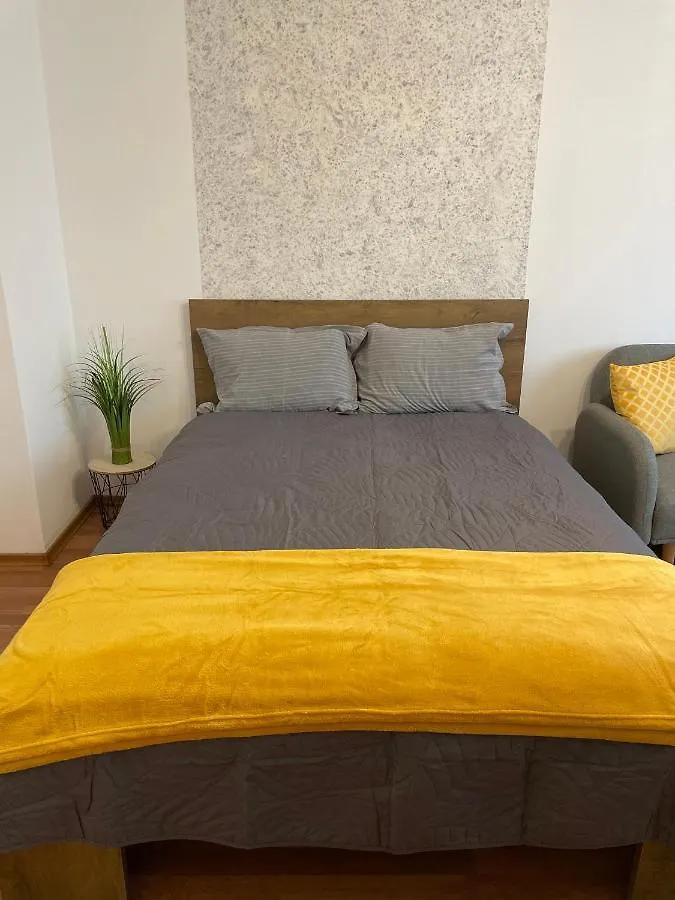 Sity Home 布尔加斯 公寓